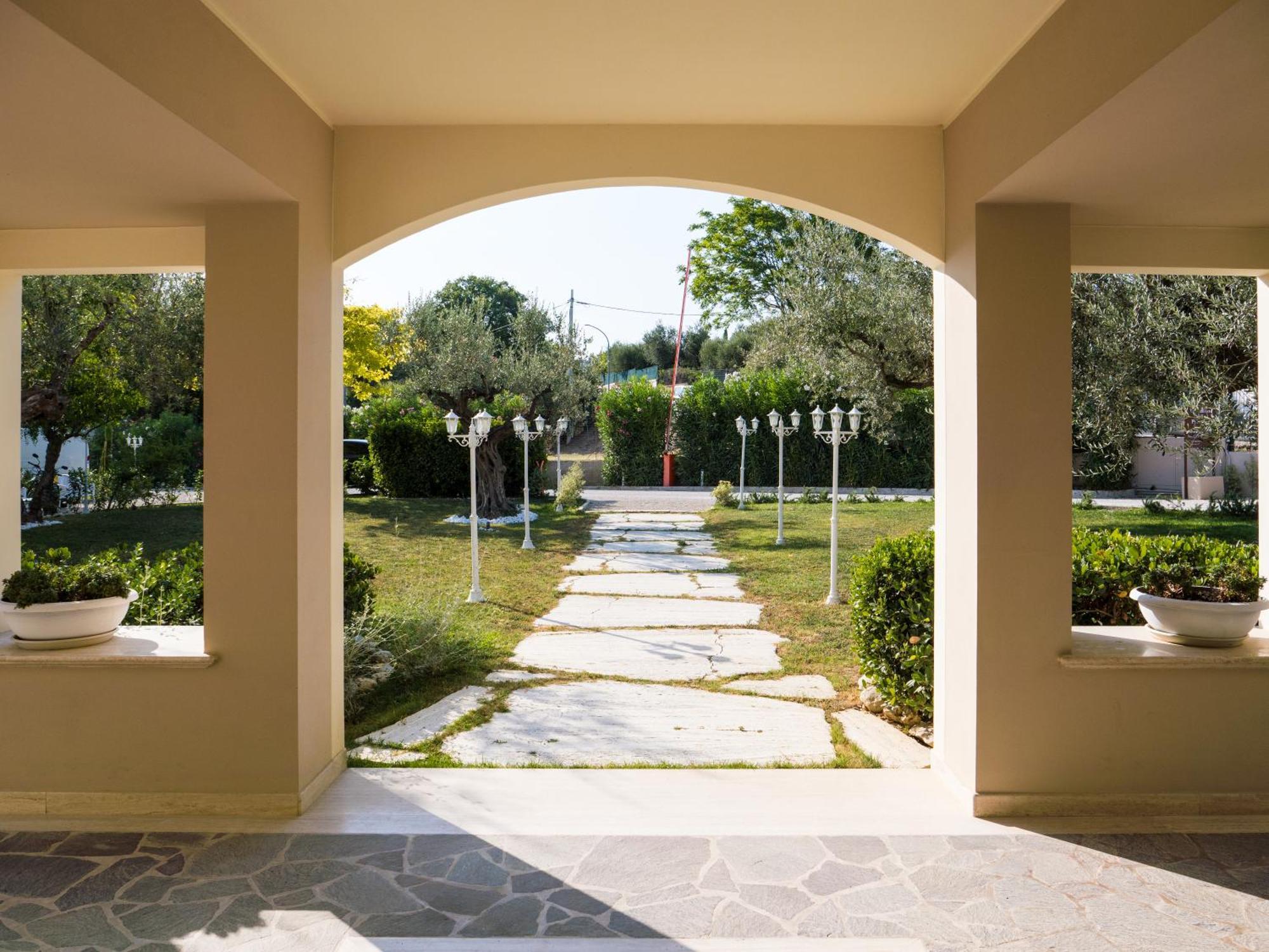 Giardino Dei Principi D'Abruzzo Hotel Citta Sant'Angelo Exterior foto